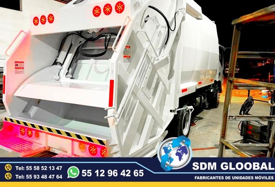 En Sdm Global Mexico Fabricacion conversion equipamiento y venta de Ambulancias de traslado en Mexico, somos fabricantes directos en Mexico. Sdm Global Mexico empresa 100% especializada en la venta fabricación conversión equipamiento de diferentes tipos de ambulancias de traslado y vehículos de emergencia, ofreciendo soluciones personalizadas para diversas necesidades en el mercado nacional.Dedicados a la fabricación de ambulancias y patrullas, ofreciendo servicios relacionados con la seguridad y emergencias, venta de unidades médicas móviles y ambulancias, además de carrocerías industriales,Somos un fabricante mexicano con más de 15 años de experiencia, especializado en la fabricación y comercialización de ambulancias y vehículos de rescate, con un enfoque en la alta calidad y el cumplimiento de normativas mexicanas.Diseñamos y equipamos ambulancias con la tecnología y los materiales necesarios para asegurar funcionalidad y seguridad, cumpliendo con las normativas mexicanas.En Sdm Global Mexico nos dedicamos a la Fabricacion conversion equipamiento y venta de Unidades Moviles Medicas Especiales en Mexico somos fabricantes directos en Mexico.