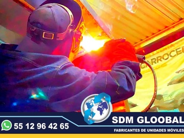 Fabricacion conversion, equipamiento y Venta de Unidades Moviles Medicas, Seguridad, Gobieno, Oficinas, Cobro, Rescate, Salvamento, Proteccion, Higiene, Traslado de Reos. Las unidades móviles especiales son vehículos adaptados para llevar servicios y atención a diferentes lugares, especialmente a zonas remotas o de difícil acceso. Estas unidades pueden ser utilizadas para diversos fines, como atención médica, educación, trámites gubernamentales, y más, llevando la atención directamente a la población.Unidades médicas móviles: Equipadas con consultorios, laboratorios o áreas de atención para brindar servicios de salud a comunidades alejadas, Unidades de capacitación móvil: Aulas móviles o centros de capacitación que llevan programas educativos y de formación a diferentes lugares, Unidades de atención gubernamental móvil: Ofrecen servicios como trámites legales, registro civil o asesoría en comunidades distantes,Beneficios de las unidades móviles especiales:Mayor alcance:Permiten llegar a poblaciones que no tienen fácil acceso a servicios o centros de atención. Mayor eficiencia:Ofrecen servicios de manera descentralizada, adaptándose a las necesidades de cada comunidad. Mayor impacto:Al acercar los servicios a la población, se genera un impacto positivo en la calidad de vida de las personas. Flexibilidad:Pueden adaptarse a diferentes tipos de vehículos camiones, furgonetas, autobuses) dependiendo de las necesidades. Fabricacion conversion, equipamiento y Venta de Unidades Moviles Medicas, Seguridad, Gobieno, Oficinas, Cobro, Rescate, Salvamento, Proteccion, Higiene, Traslado de Reos. Las unidades móviles especiales son vehículos adaptados para llevar servicios y atención a diferentes lugares, especialmente a zonas remotas o de difícil acceso. Estas unidades pueden ser utilizadas para diversos fines, como atención médica, educación, trámites gubernamentales, y más, llevando la atención directamente a la población.Unidades médicas móviles: Equipadas con consultorios, laboratorios o áreas de atención para brindar servicios de salud a comunidades alejadas, Unidades de capacitación móvil: Aulas móviles o centros de capacitación que llevan programas educativos y de formación a diferentes lugares, Unidades de atención gubernamental móvil: Ofrecen servicios como trámites legales, registro civil o asesoría en comunidades distantes,Beneficios de las unidades móviles especiales:Mayor alcance:Permiten llegar a poblaciones que no tienen fácil acceso a servicios o centros de atención. Mayor eficiencia:Ofrecen servicios de manera descentralizada, adaptándose a las necesidades de cada comunidad. Mayor impacto:Al acercar los servicios a la población, se genera un impacto positivo en la calidad de vida de las personas. Flexibilidad:Pueden adaptarse a diferentes tipos de vehículos camiones, furgonetas, autobuses) dependiendo de las necesidades.